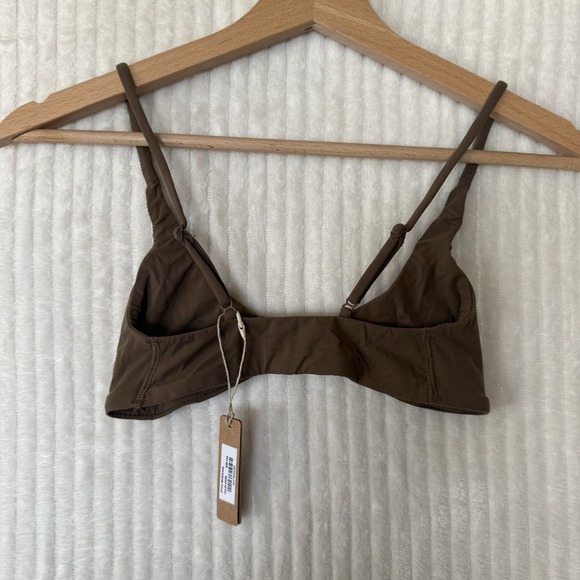 Skims Fits Everybody SKIMPY SCOOP BRALETTE in Oxide Brown Size XXS NWT - Picture 4 of 9